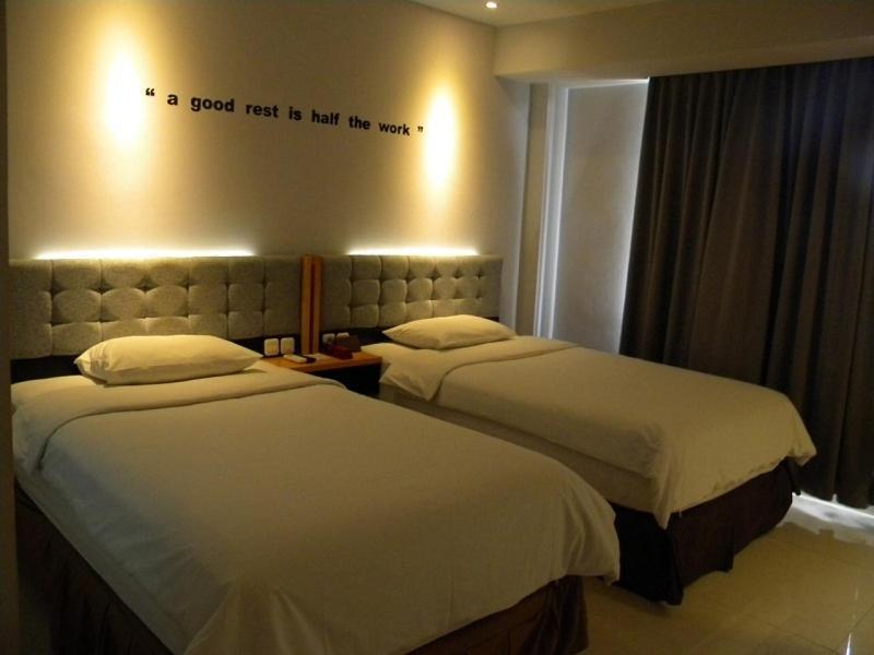 The Royal Idi Hotel Idirayeuk Extérieur photo